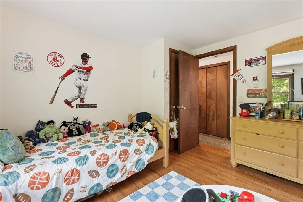 Photo of 189 Pondview Dr
