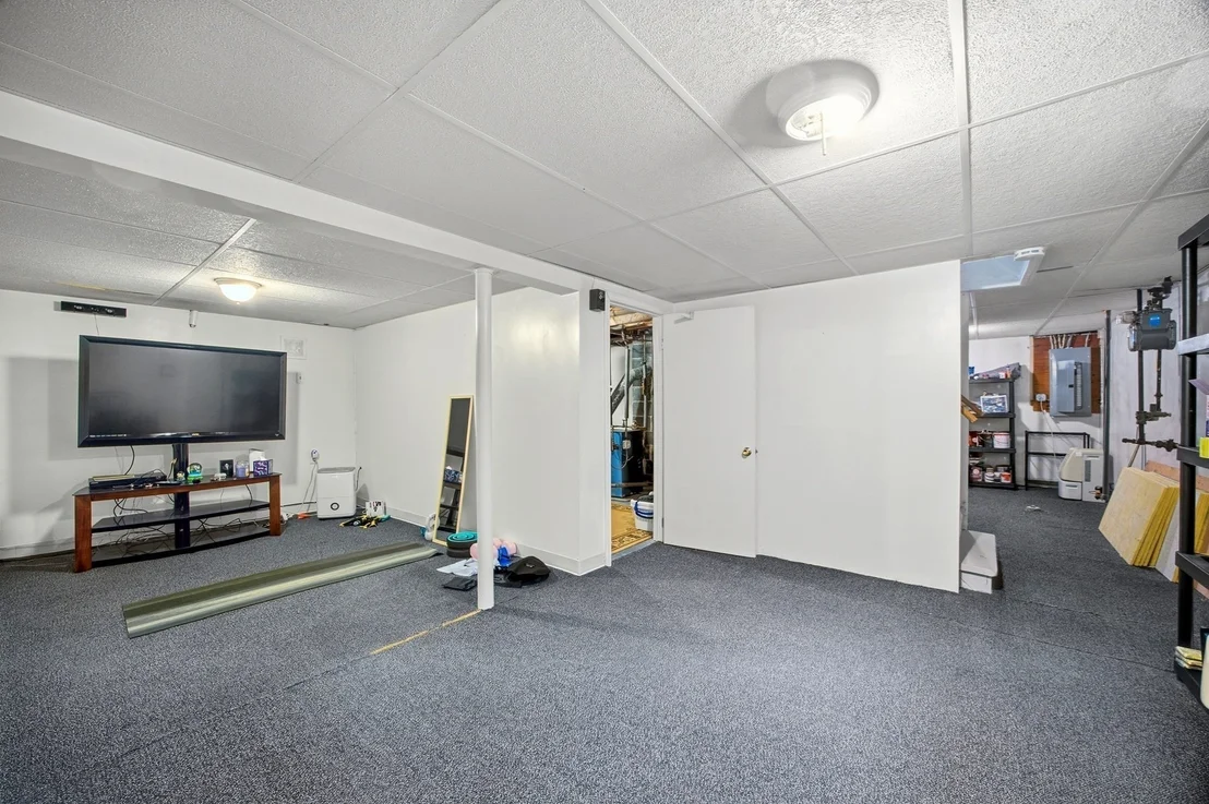 Photo of 34 Piper Cross Rd