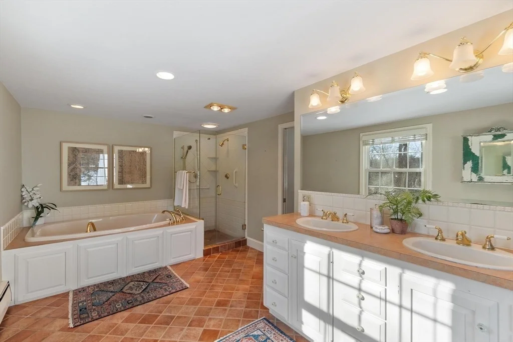 Photo of 959 Hill Rd