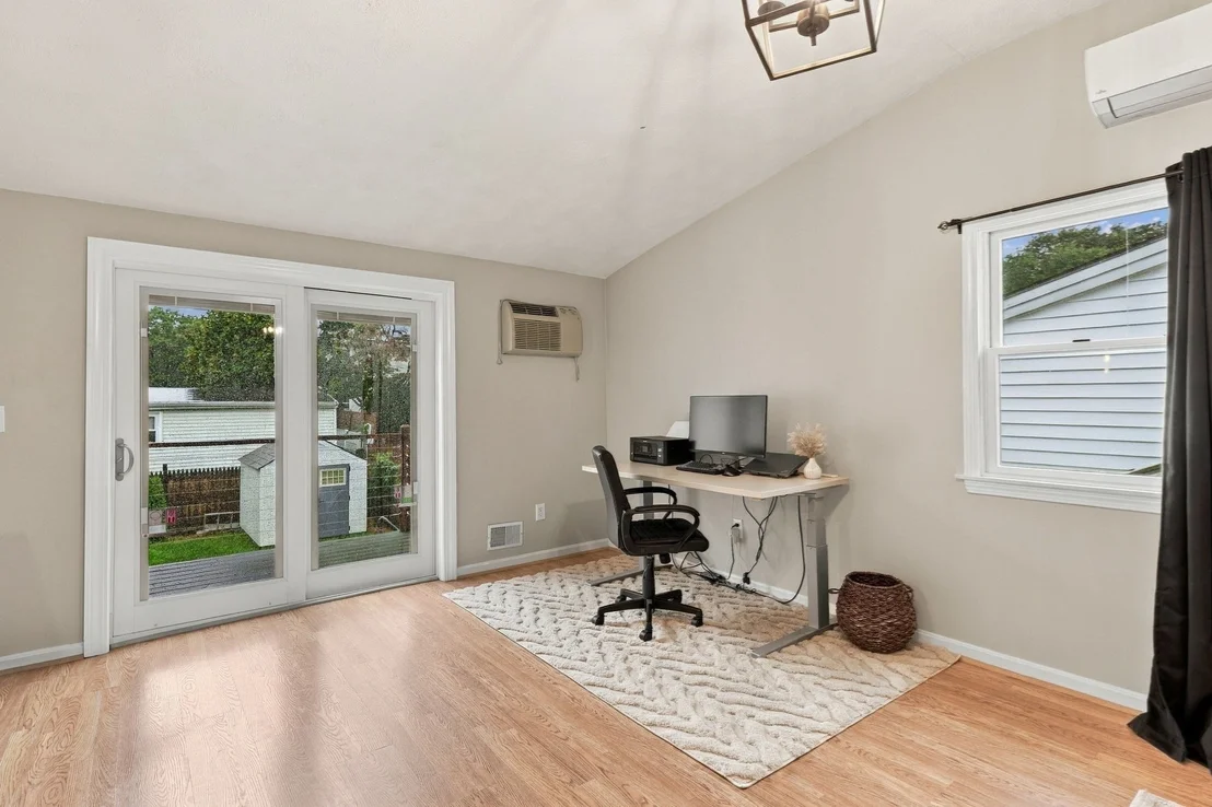 Photo of 59 Colonial Ave
