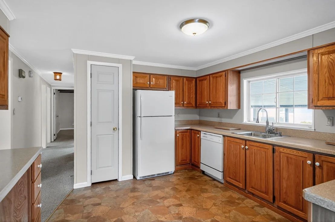 Photo of 9 Douglas Dr