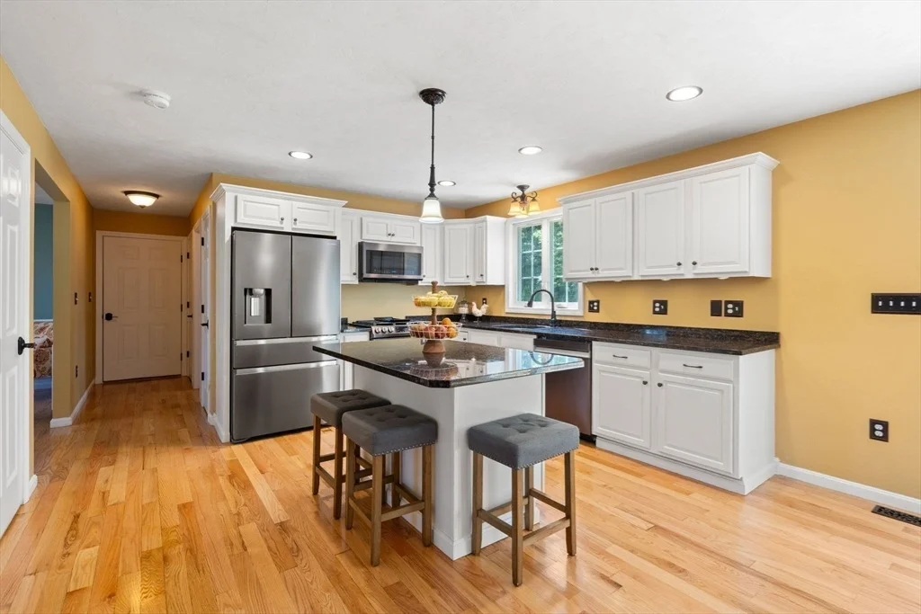 Photo of 9 Devol Ave