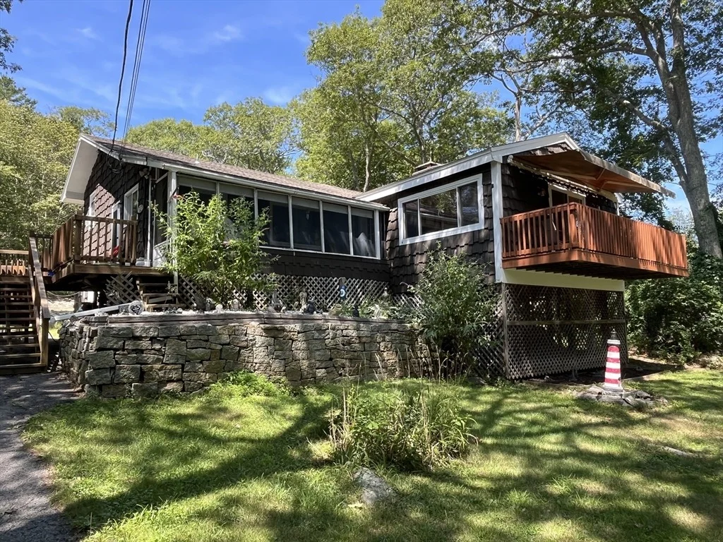 Photo of 160 Thatcher Rd