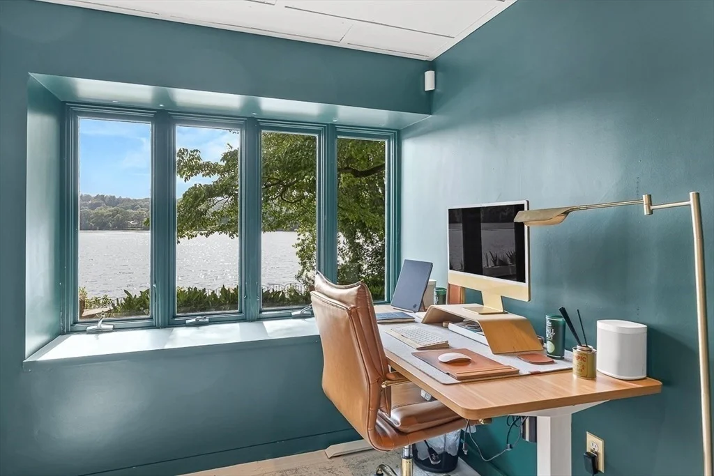 Photo of 9 Lakeview Terrace