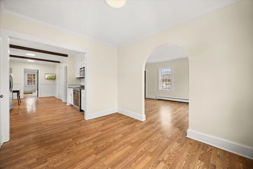 Photo of 1553 Broadway