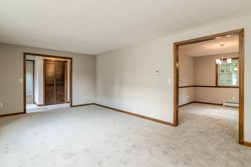 Photo of 184 Cambridge Cir