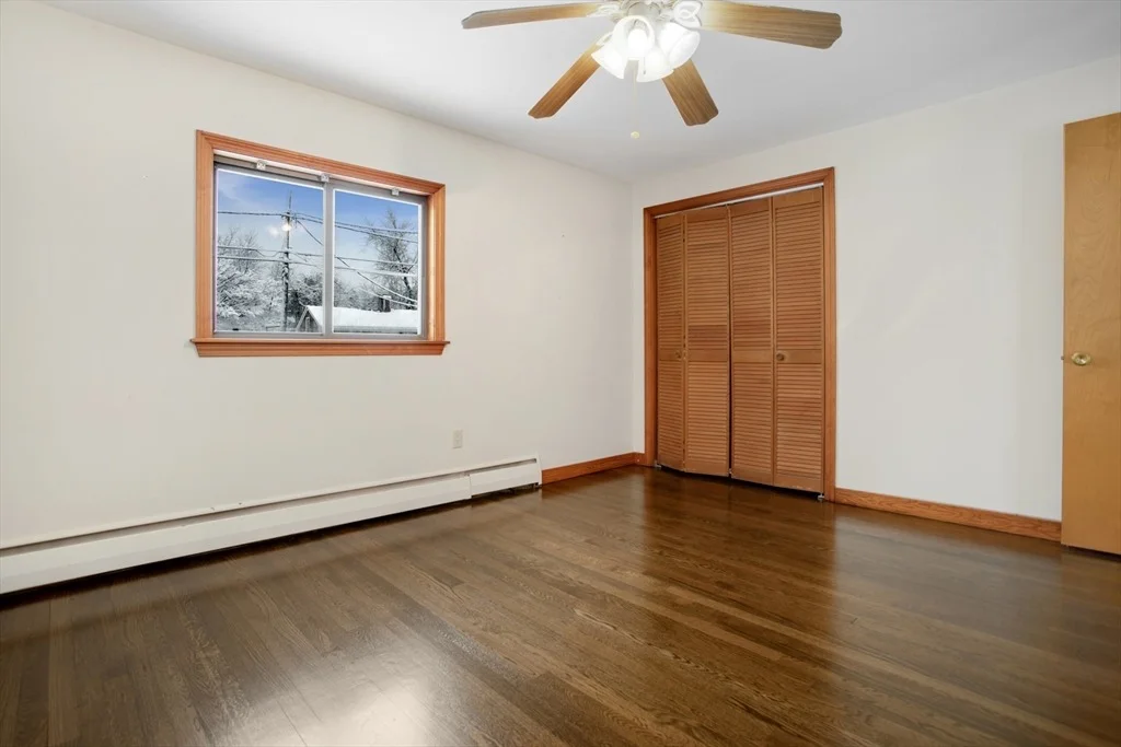 Photo of 6 Laurine Rd