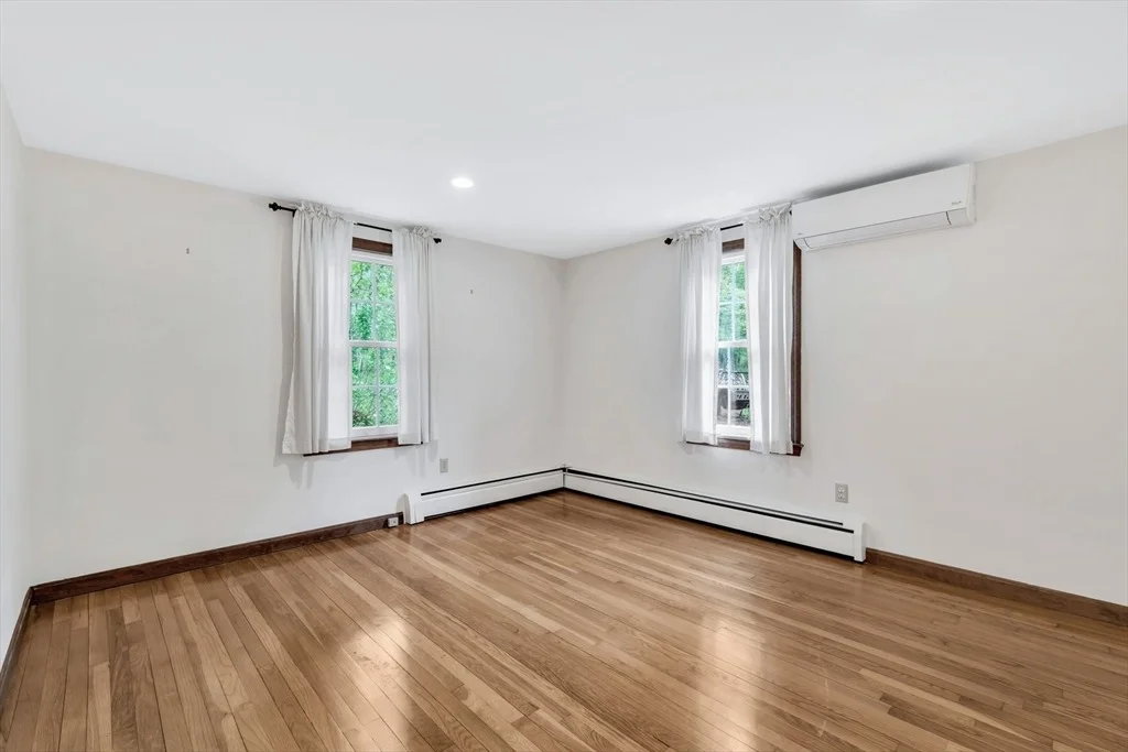 Photo of 12 Maple Lane