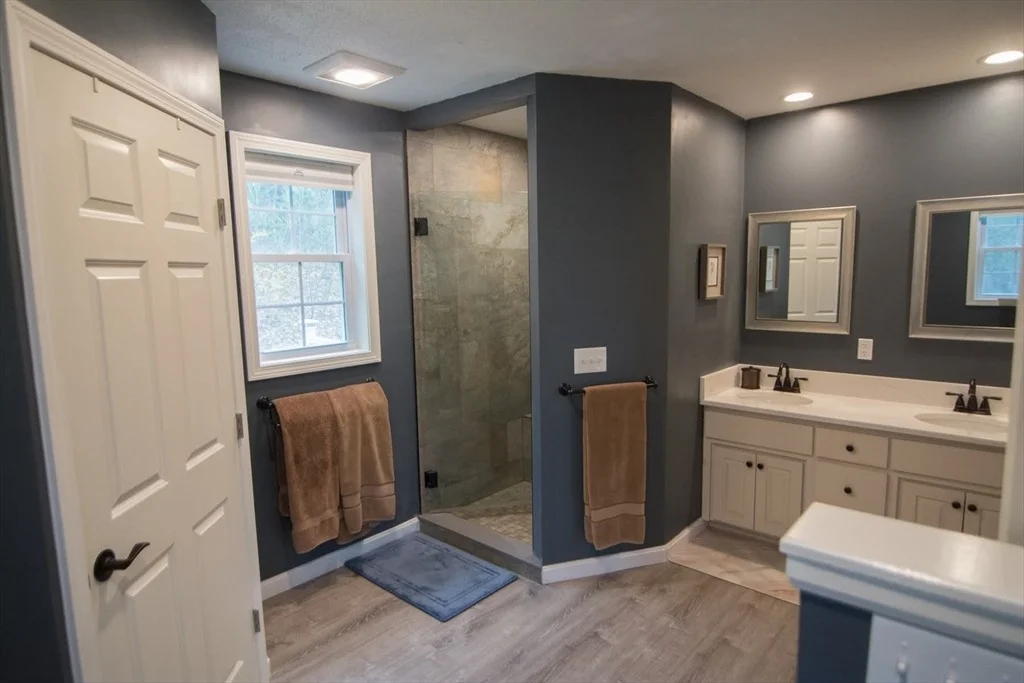 Photo of 122 Maybrook