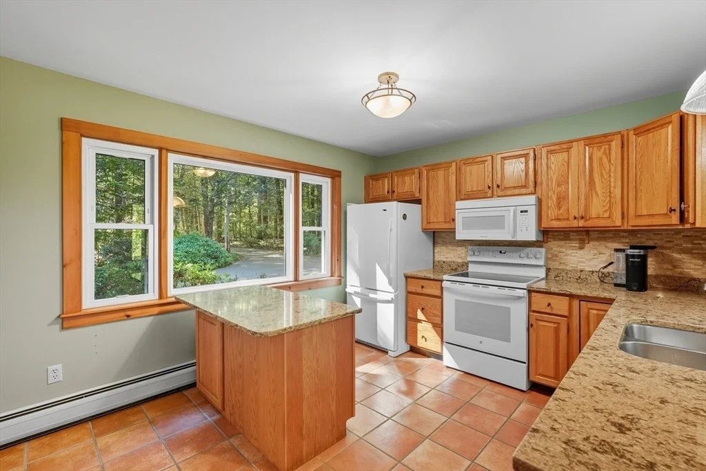 Photo of 166 Rocks Road