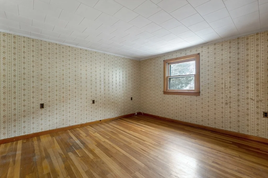 Photo of 100 West Meadow