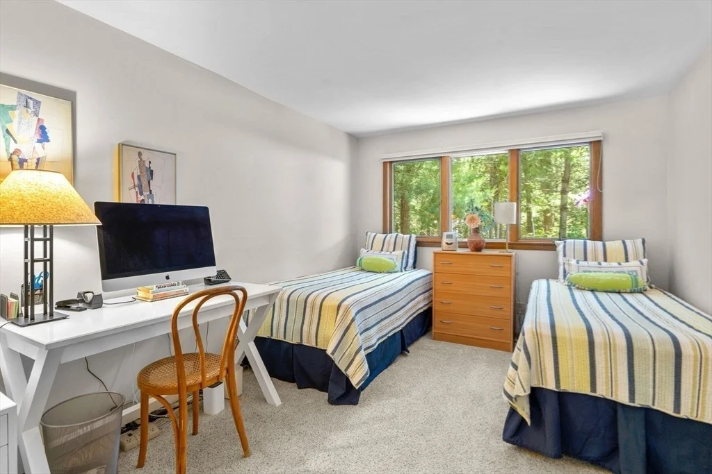 Photo of 261 Fells Pond Road