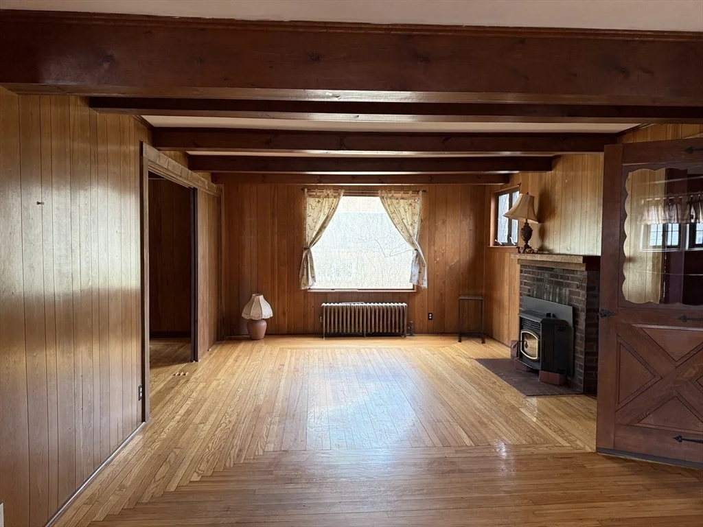 Photo of 4 Gareau Ave