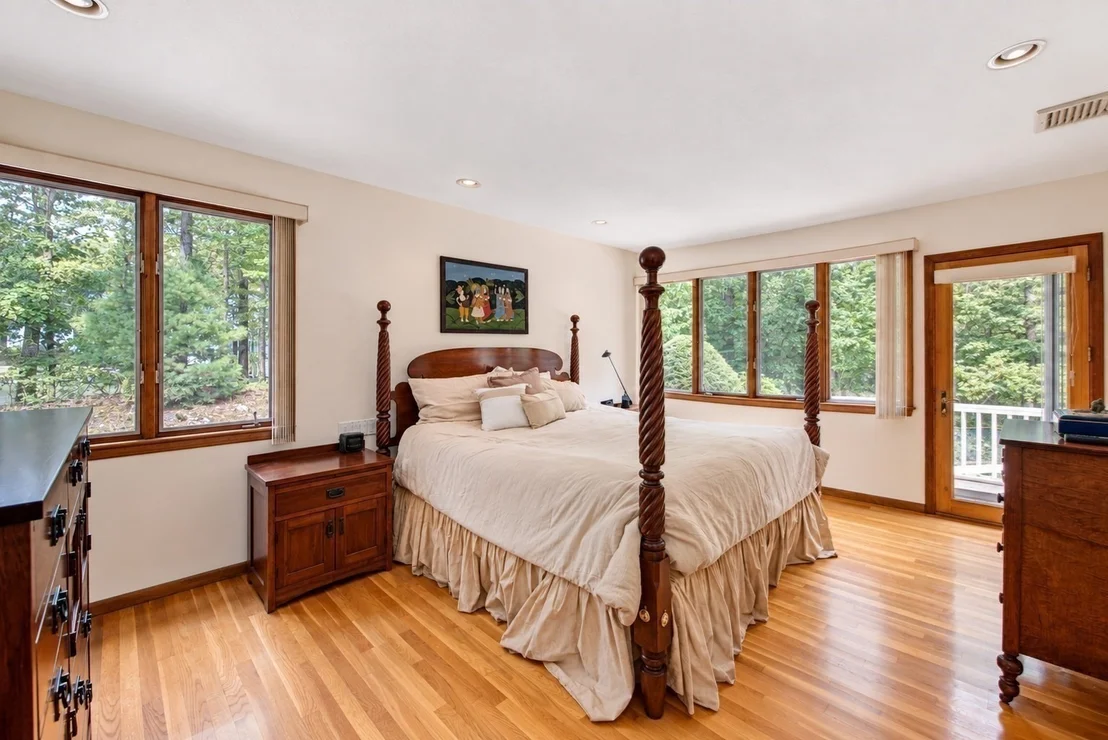 Photo of 9 West Ridge Dr