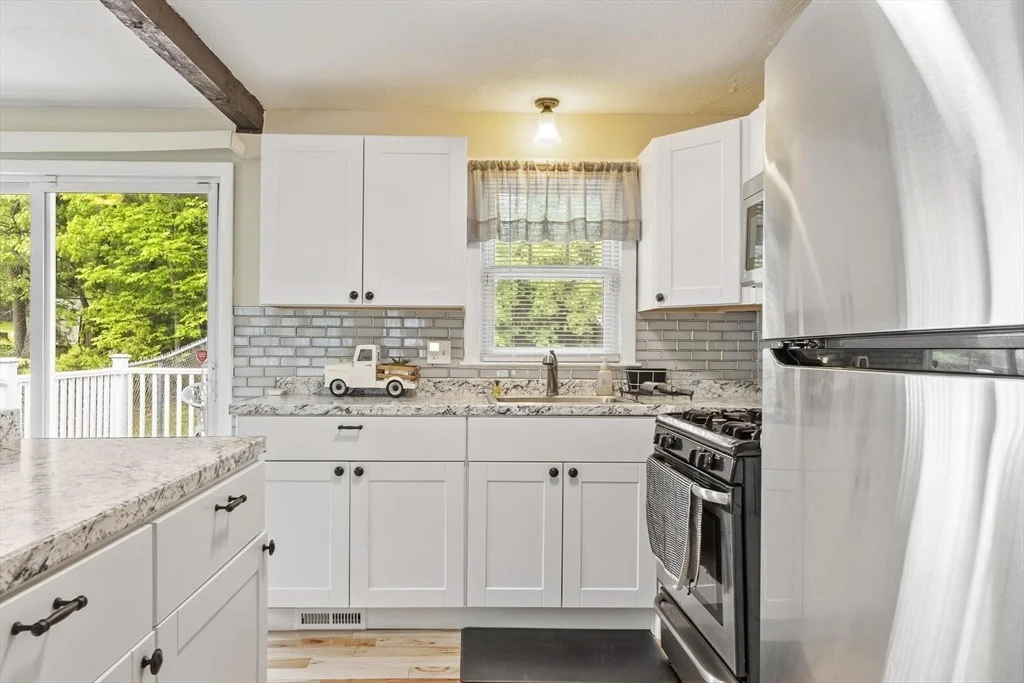Photo of 27 Dexter Ave