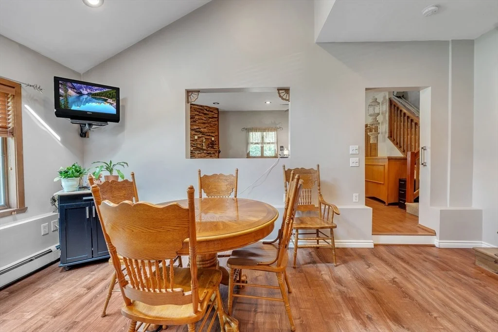 Photo of 8 Brookside Rd