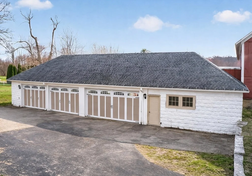 Photo of 47 Singletary Ave