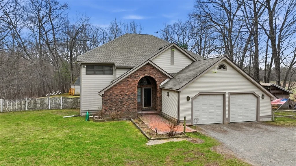 Photo of 458 Montgomery Rd