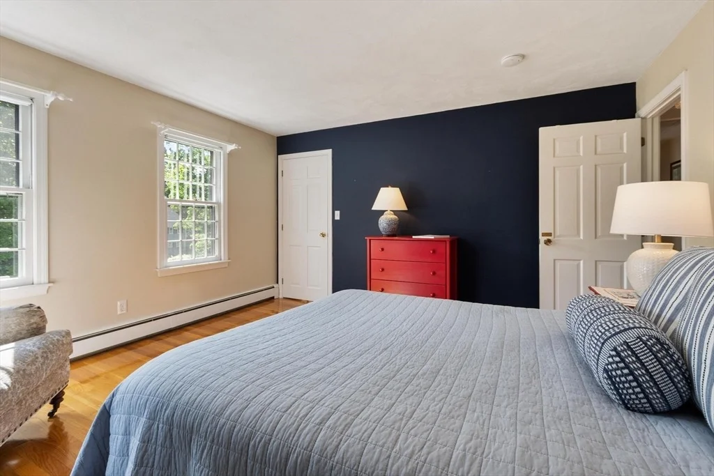 Photo of 19 Lincoln Dr