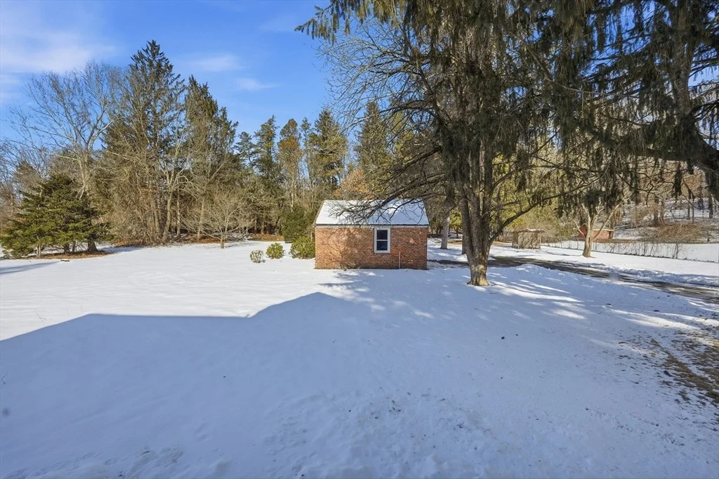 Photo of 3076 Boston Rd