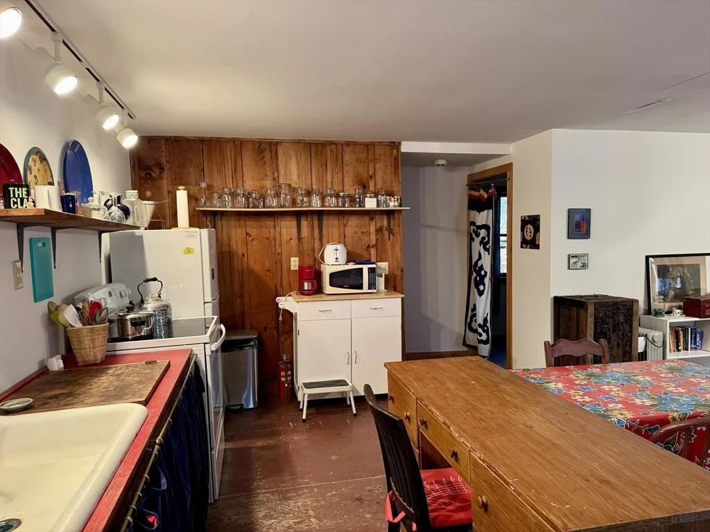 Photo of 246 South Road