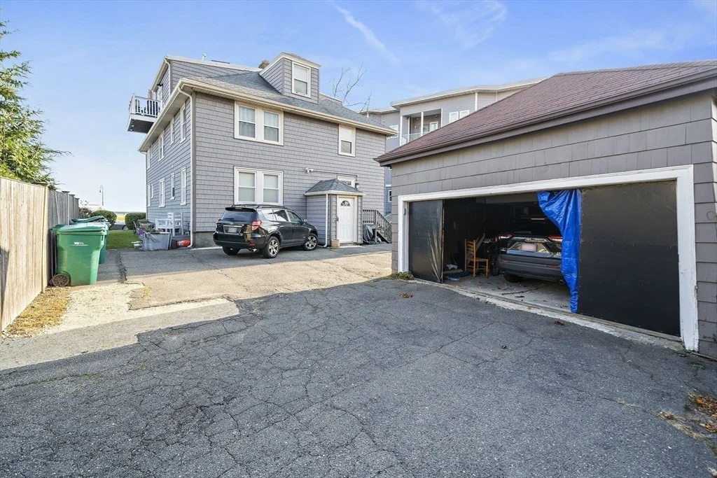 Photo of Unit 4 at 9 Beach Road