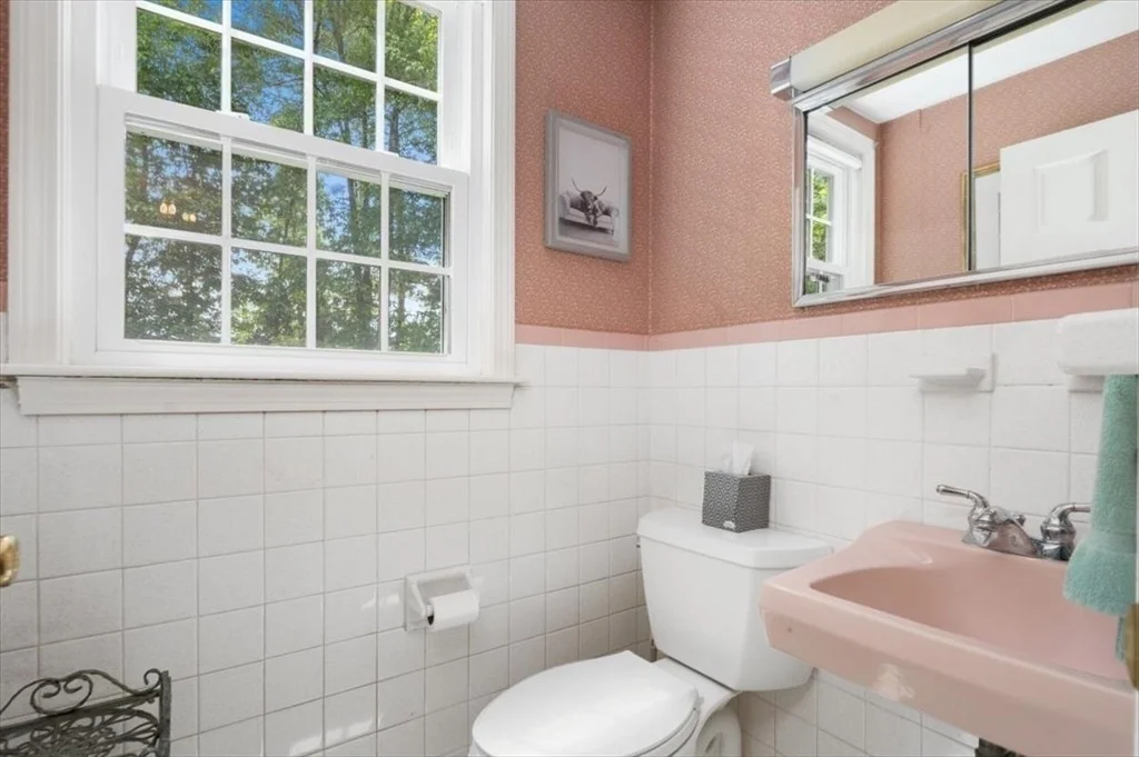 Photo of 80 Buttonwood Lane