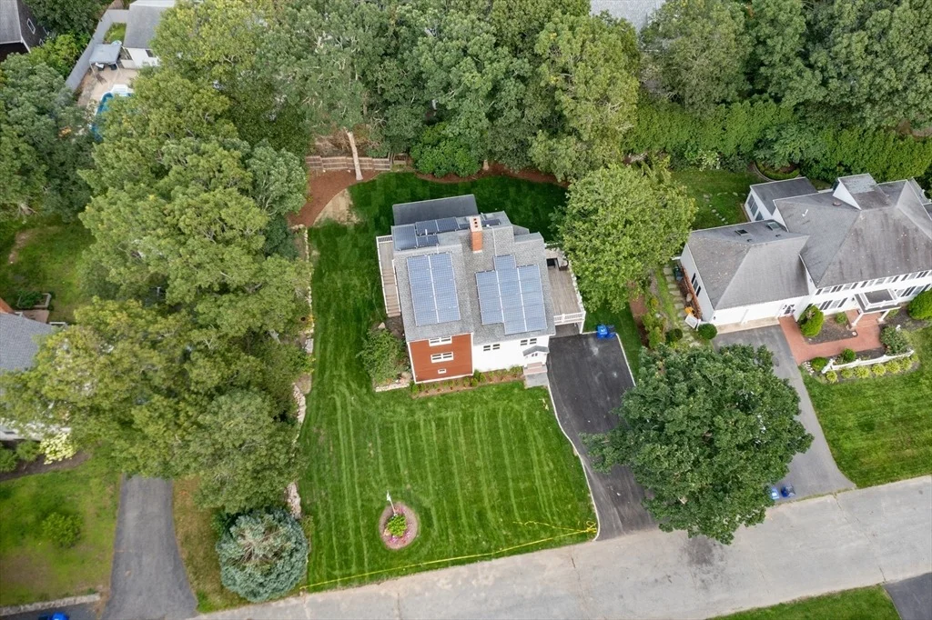 Photo of 43 Seabreeze Dr