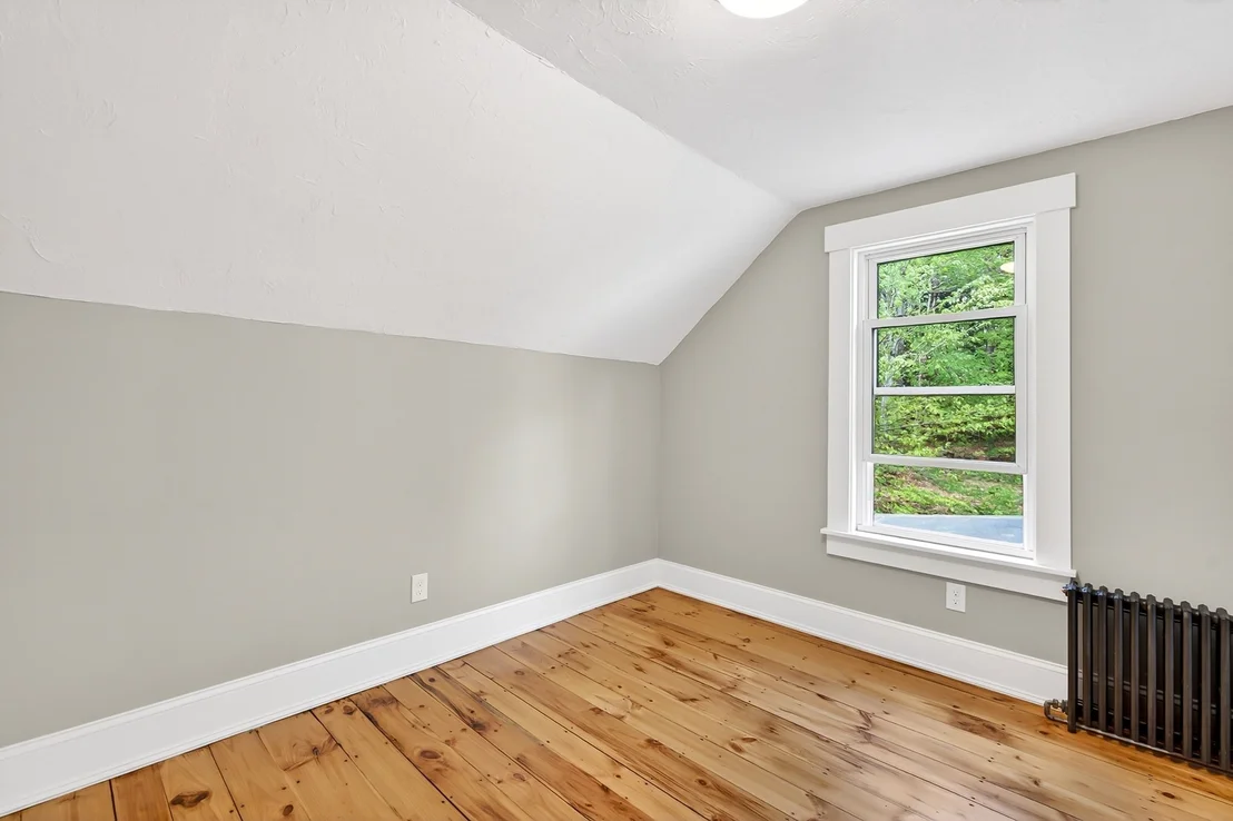 Photo of 148 Center Street