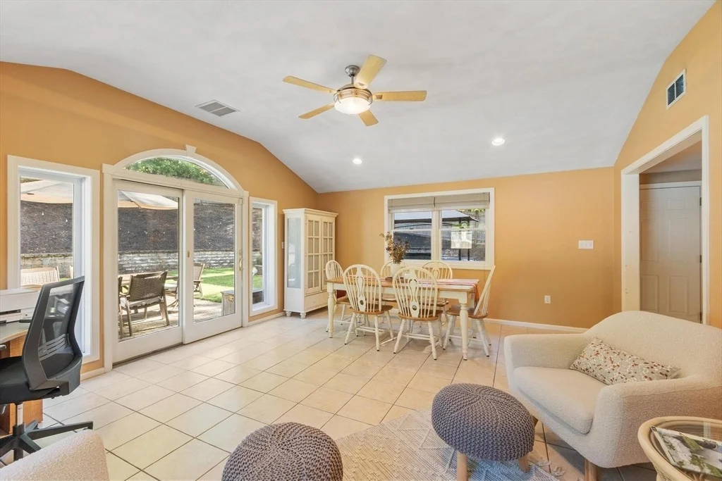 Photo of 9 Brookbridge Rd