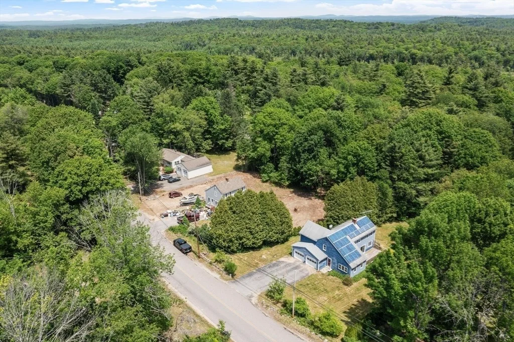 Photo of 90 Royalston Rd