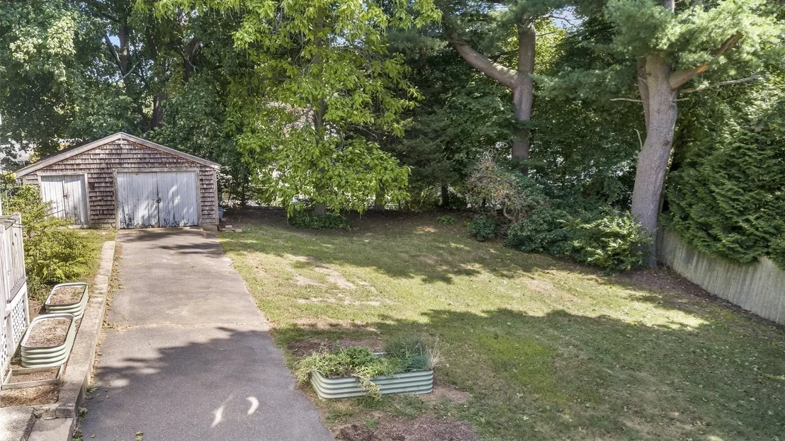 Photo of 17 Fairview Ave
