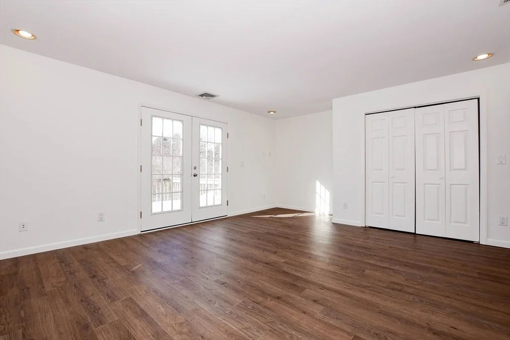 Photo of Unit 5D at 2743 Cranberry Highway
