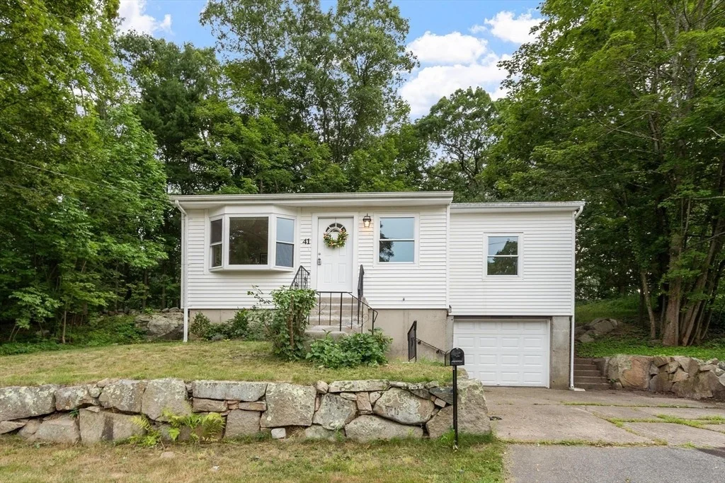 Photo of 41 Maple St