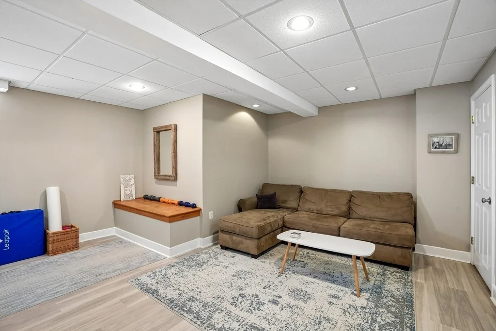 Photo of 12 Hawley Rd