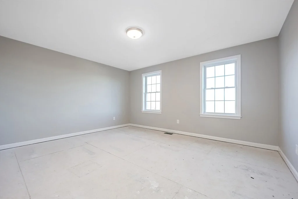 Photo of 19 Oriole Dr