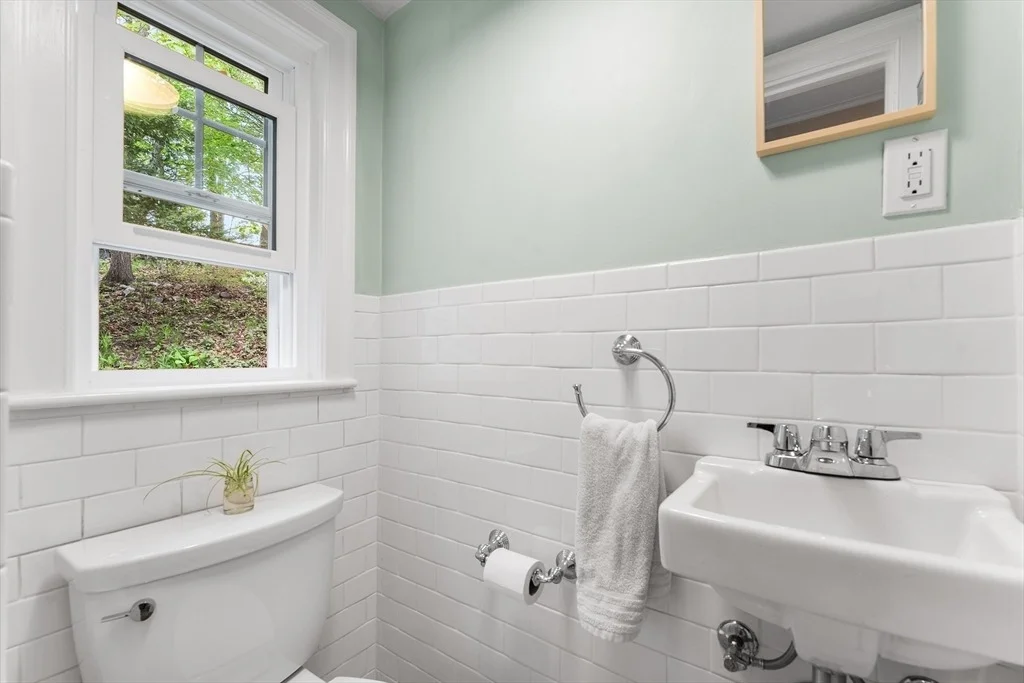 Photo of 11 Crehore Rd