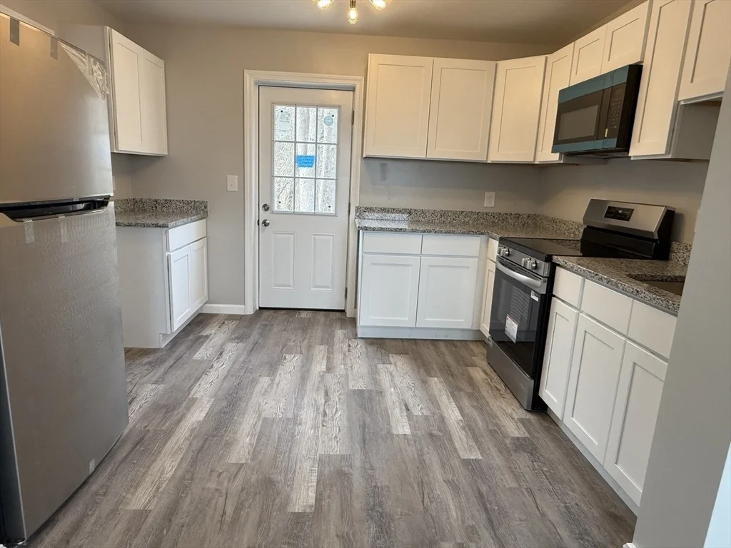 Photo of 62 Barlow Ave