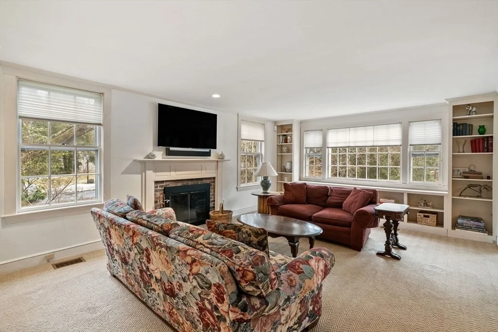 Photo of 74 Chestnut St