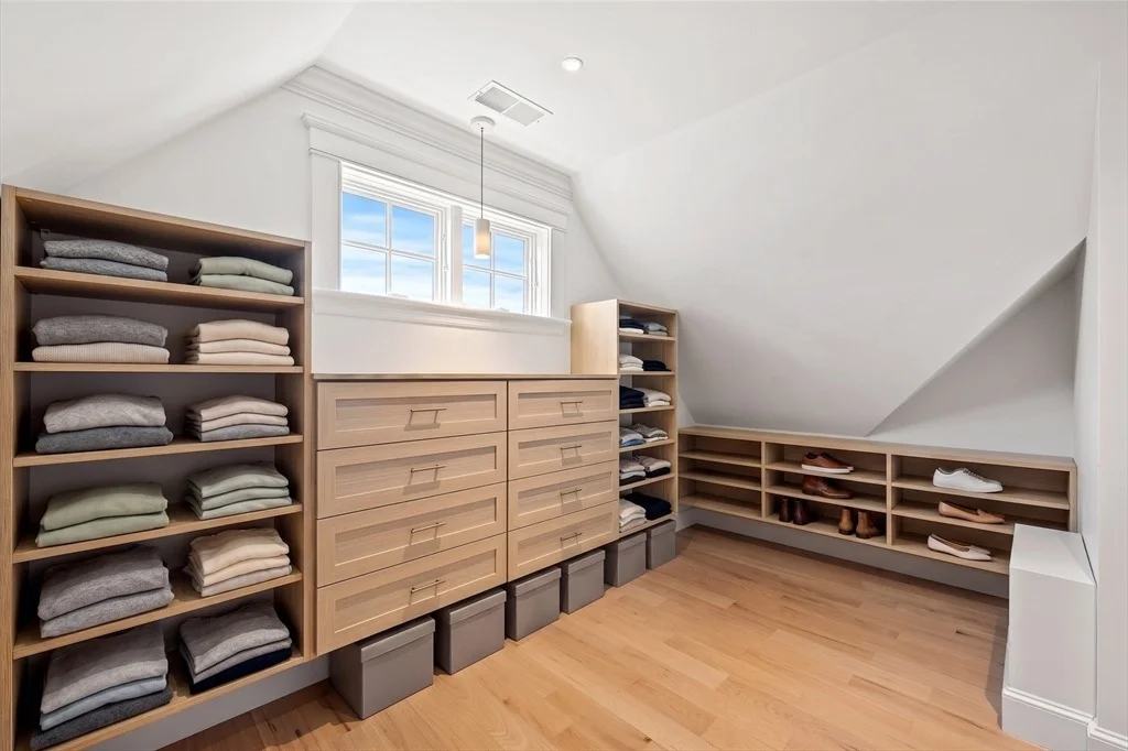 Photo of 45 Whitehall Cir