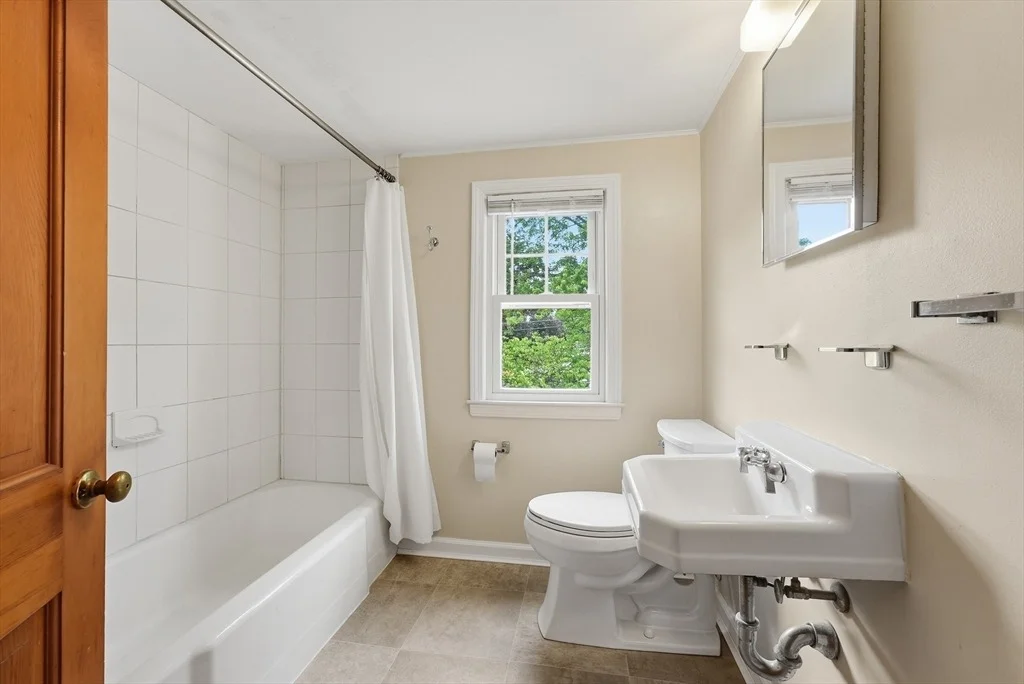 Photo of 14 Duggan Circle