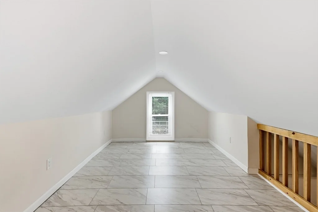 Photo of 64 Stewart St
