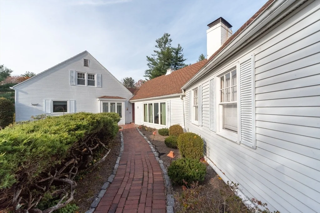 Photo of 5 Ramgren Rd