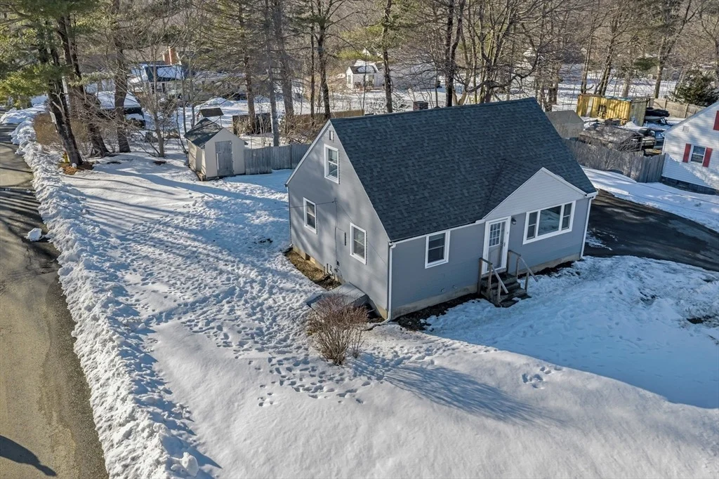 Photo of 8 Sunset Dr