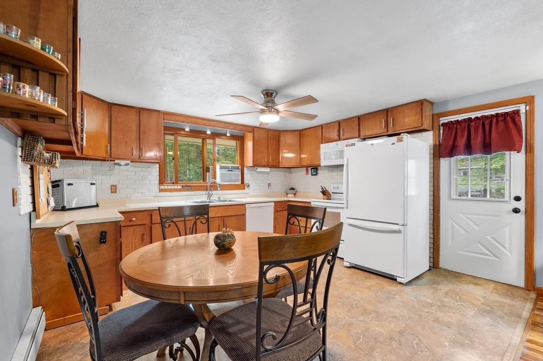 Photo of 225 Taylor Rd