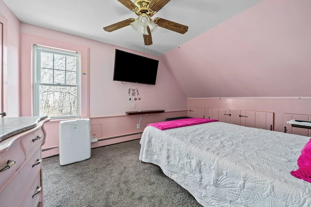 Photo of 75 Regis Rd