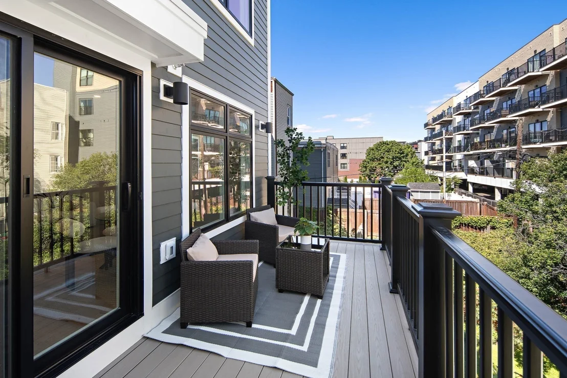 Photo of Unit 3 at 46 Everett Street