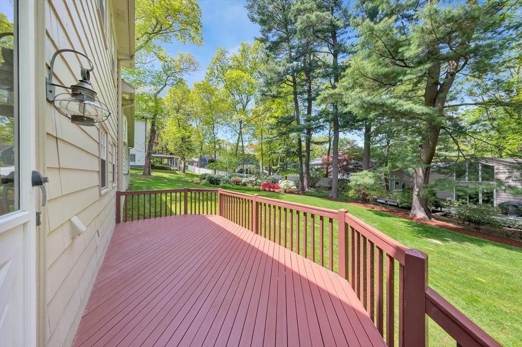 Photo of 27 Lantern Ln