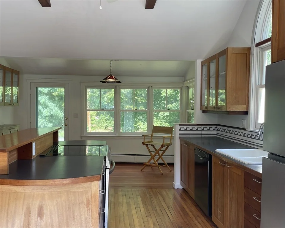Photo of 254 Spring St