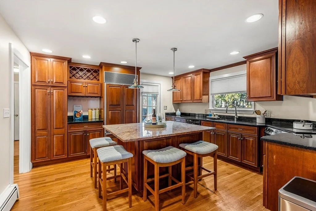 Photo of 55 Roosevelt Ave